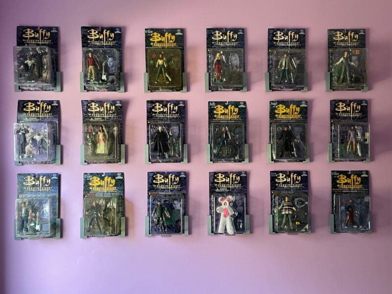 Action Figure Wall Mount