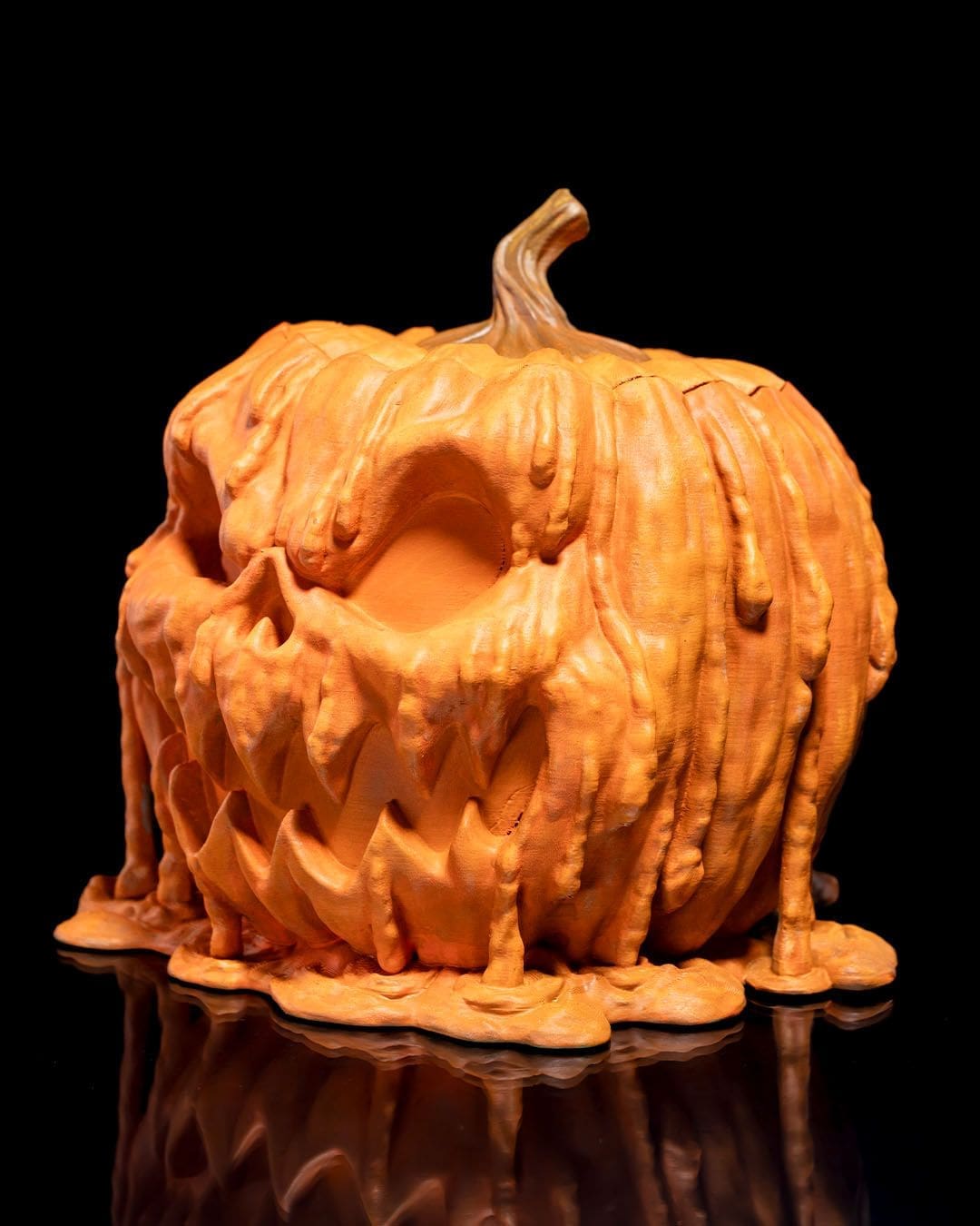 Melting_Pumpkin_Candy_Dispenser_2_76336db33a