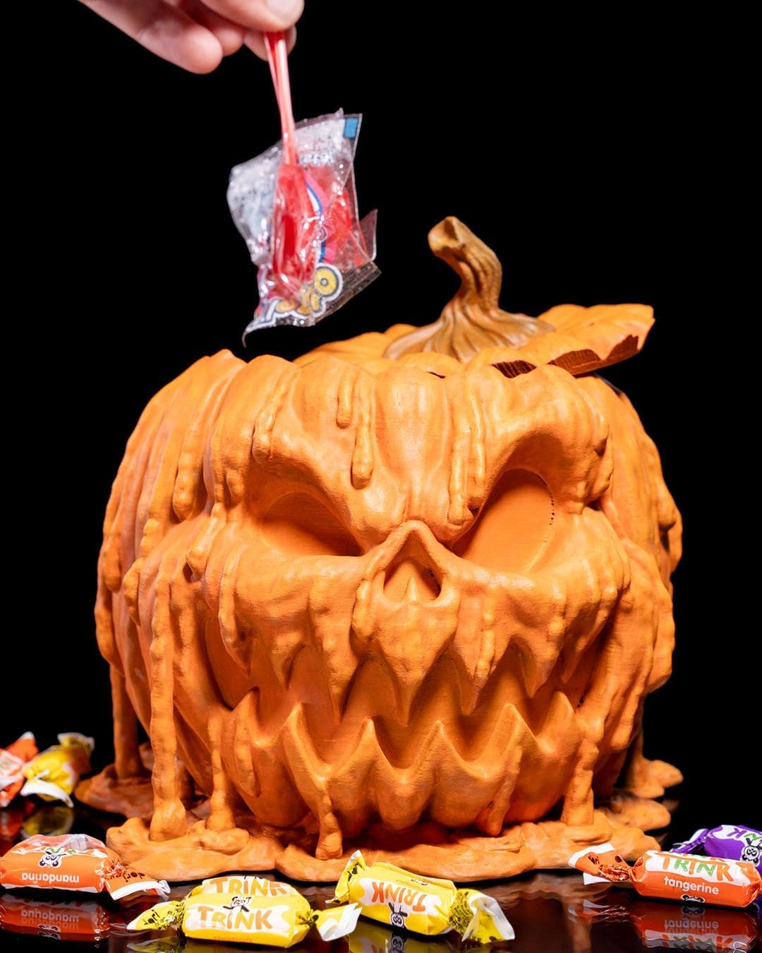 Melting_Pumpkin_Candy_Dispenser_5_f2fa0f15d0